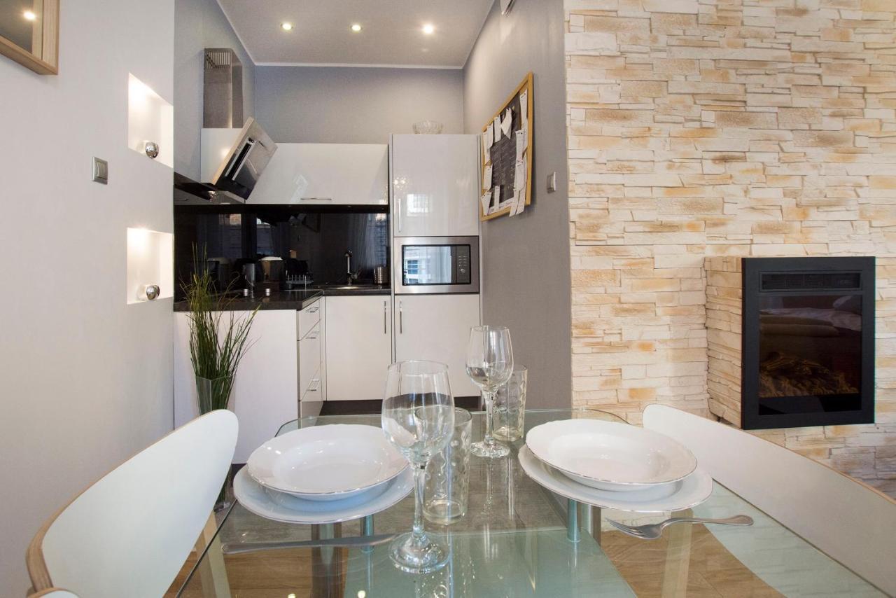 Apartament Old Town Dlugi Targ Gdańsk Zewnętrze zdjęcie